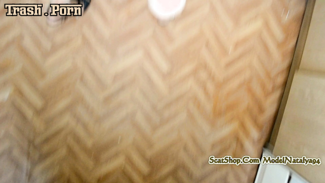 ModelNatalya94 – diarrhea in her pantyhose, smell it through the monitor