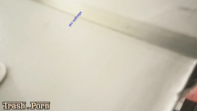 Random asian girls pissing in the public toilets right now