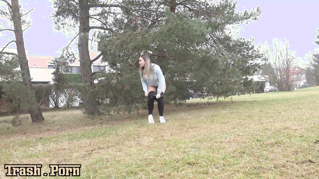 She was taken short during jogging - close up pissing scene, Naomi Benet