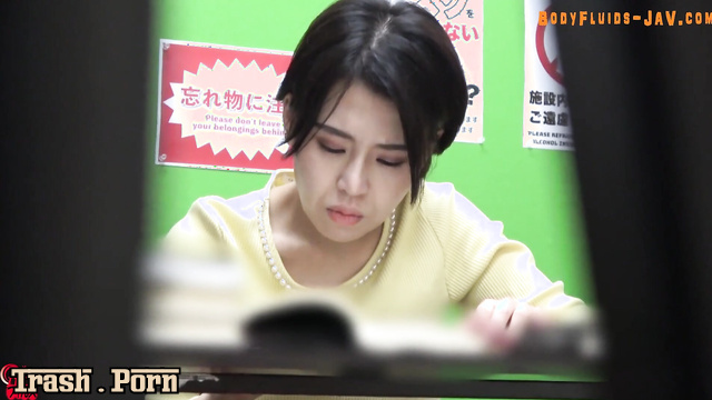 Asian milf pooping in the middle of the working day