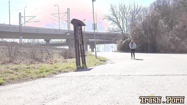 Katy Rose had little time so she peed next to the highway