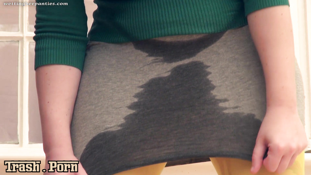 She was admiring her pantyhose and accidentally wet herself