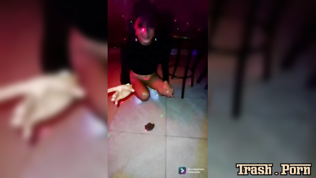 Shitting at the Disco / girls pooped after alcohol