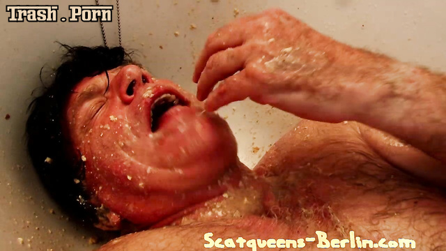 She took the slave to the bathroom and vomited in his mouth