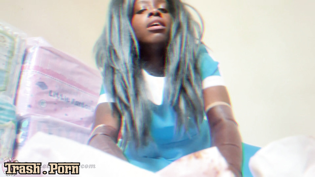 Housemaid pooped in your relative's diaper, Appletinyteen