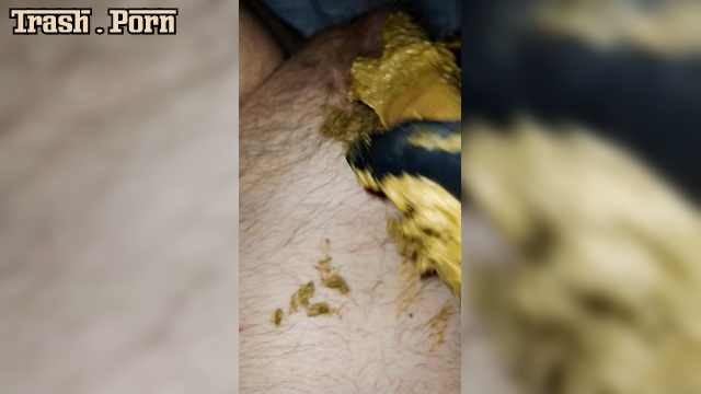 Lady shared her shit with her dirty slave / Countess Dionysus