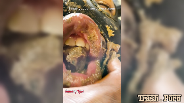 Slave eats her diarrhea with pleasure / Smutty_Luce