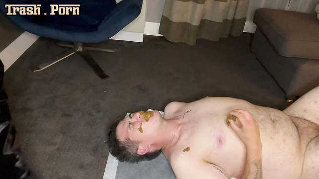 Slave clearly didn't like the taste of her shit - Mistress Damazonia